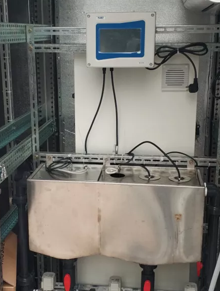 جهاز إرسال متعدد المعلمات MUC200 DO 700