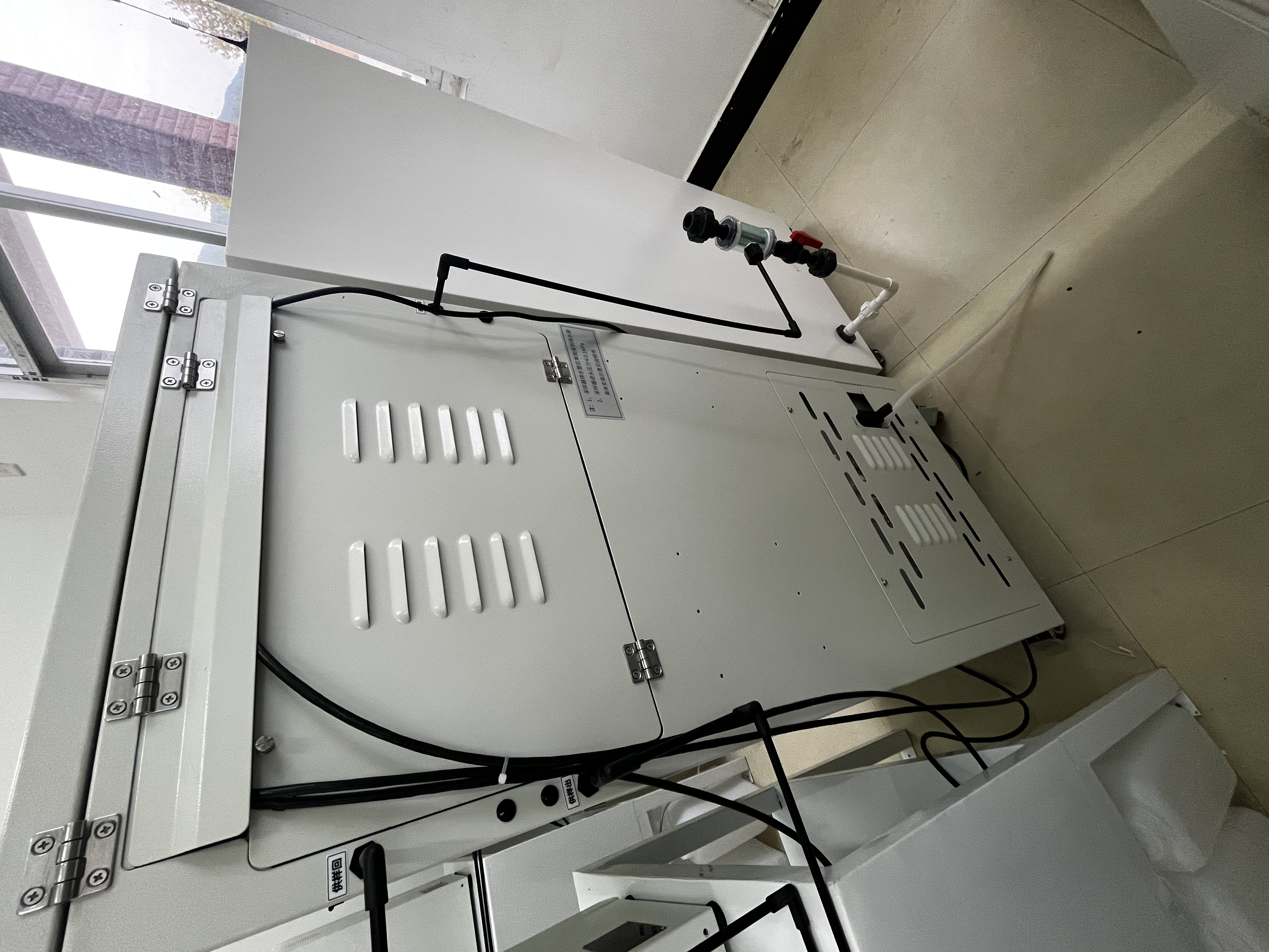 أدوات مراقبة محلل المياه